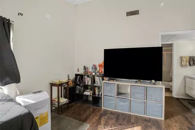 7300 Lennox #J5, Van Nuys, CA 91405 - Photo 12
