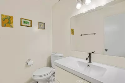 7300 Lennox #J5, Van Nuys, CA 91405 - Photo 10