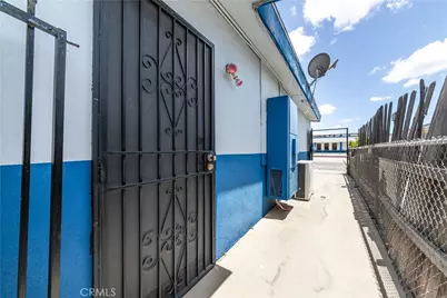 13175 Blvd. Paramount, South Gate, CA 90280 - Photo 8