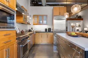 115 W 4th St, Long Beach, CA 90802 - Photo 8