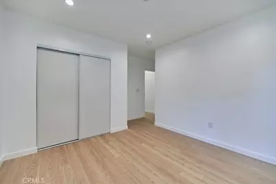 402 E 93rd Street, Los Angeles, CA 90003 - Photo 6