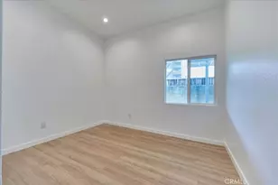 402 E 93rd St, Los Angeles, CA 90003 - Photo 12