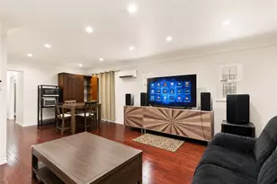 8701 Menlo, Los Angeles, CA 90044 - Photo 4