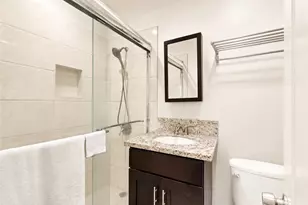 8701 Menlo, Los Angeles, CA 90044 - Photo 10