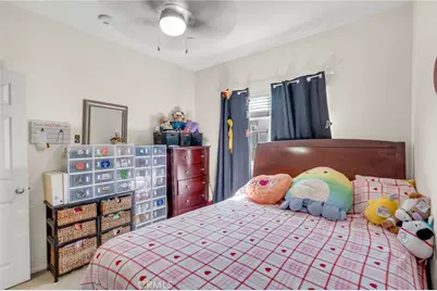 1082 Venice, Upland, CA 91786 - Photo 32