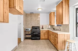 9647 S Harvard, Los Angeles, CA 90047 - Photo 14