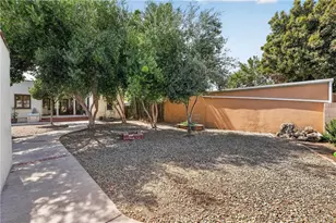 2030 Eucalyptus, Long Beach, CA 90806 - Photo 32