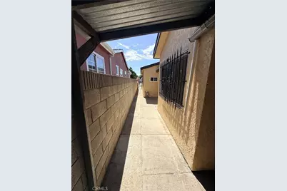 15120 Bellota Ave, Paramount, CA 90723 - Photo 12