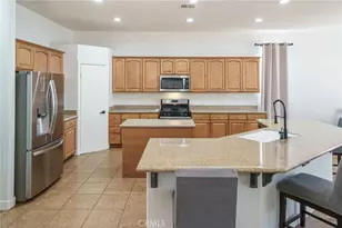 11559 Emmy Ct, Adelanto, CA 92301 - Photo 20