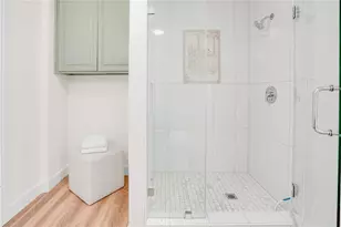 2033 W 76th St, Los Angeles, CA 90047 - Photo 46