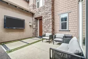 28163 Anvil Ct, Valencia, CA 91354 - Photo 4