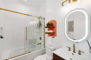 828 N Hudson Ave, Los Angeles, CA 90038 - Photo 18