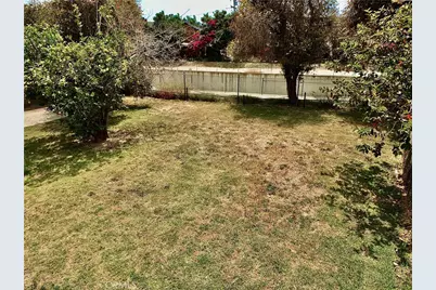 11743 Slater, Los Angeles, CA 90059 - Photo 20