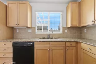 14459 Red Wolf Way, Victorville, CA 92394 - Photo 8