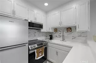 300 Cagney, Newport Beach, CA 92663 - Photo 12