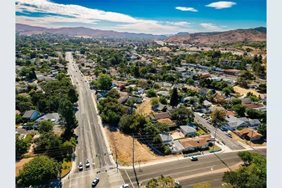 500 E Hillcrest, Thousand Oaks, CA 91360 - Photo 12