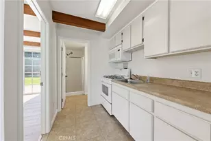 17038 California, Bellflower, CA 90706 - Photo 52