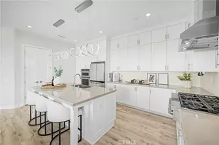 121 Trumpet Flower, Irvine, CA 92618 - Photo 10