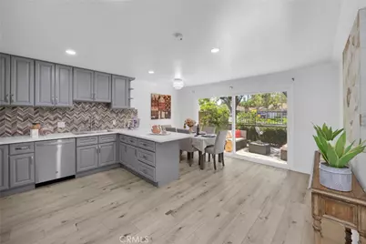 17311 Peach, Irvine, CA 92612 - Photo 12