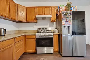 814 E 41st St, Los Angeles, CA 90011 - Photo 4