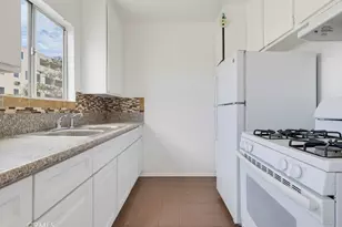 721 W 54th St, Los Angeles, CA 90037 - Photo 24