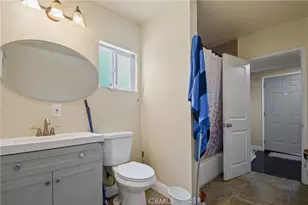 9307 Beach, Los Angeles, CA 90002 - Photo 8