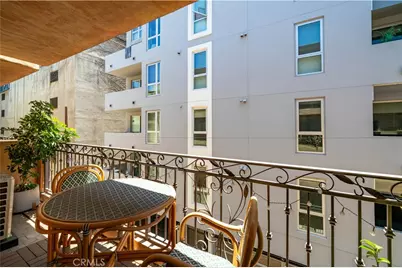 1154 S Barrington Avenue #213, Los Angeles, CA 90049 - Photo 20