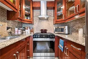 1154 S Barrington Ave, Los Angeles, CA 90049 - Photo 12