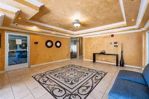 1154 S Barrington Ave, Los Angeles, CA 90049 - Photo 22