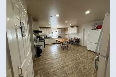 822 W 60th, Los Angeles, CA 90044 - Photo 8