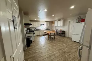 822 W 60th, Los Angeles, CA 90044 - Photo 8