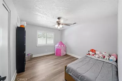 17041 Fairburn, Hesperia, CA 92345 - Photo 28