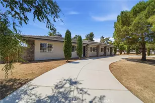 17041 Fairburn, Hesperia, CA 92345 - Photo 4