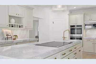 2747 E Ocean Boulevard, Long Beach, CA 90803 - Photo 26
