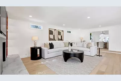 2747 E Ocean Boulevard, Long Beach, CA 90803 - Photo 16