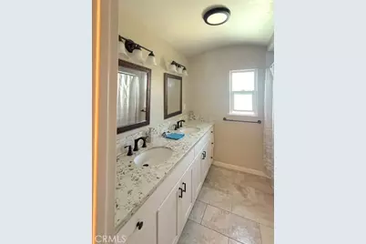 517 W 110th, Los Angeles, CA 90044 - Photo 46