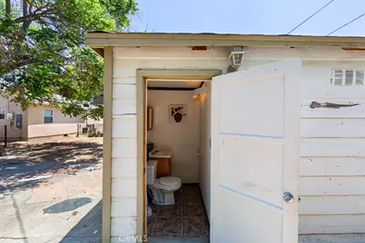 6675 Lime, Long Beach, CA 90805 - Photo 40
