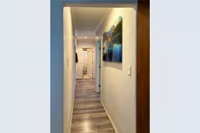 5607 S Normandie Avenue, Los Angeles, CA 90037 - Photo 2