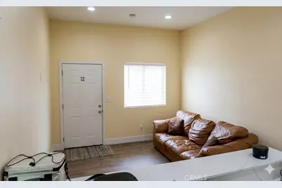 514 W 105th, Los Angeles, CA 90044 - Photo 8