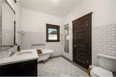 323 E Bixby, Long Beach, CA 90807 - Photo 38
