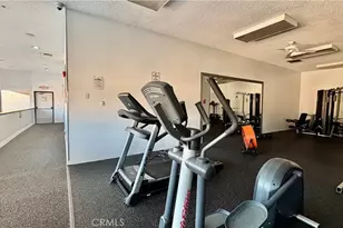 5585 E Pacific Coast Hwy, Long Beach, CA 90804 - Photo 20