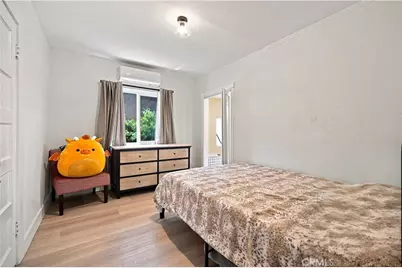 2245 Pine Avenue, Long Beach, CA 90806 - Photo 10