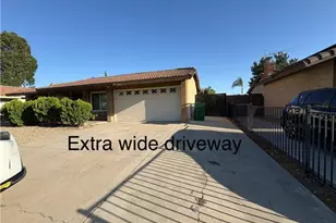 23849 Dracaea, Moreno Valley, CA 92553 - Photo 2