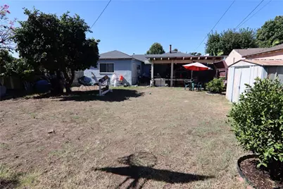 6372 Raymond Avenue, Long Beach, CA 90805 - Photo 18