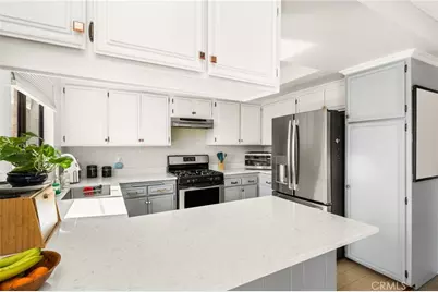 320 W 220th Unit 4, Carson, CA 90745 - Photo 16