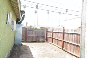 1438 W 95th St, Los Angeles, CA 90047 - Photo 6