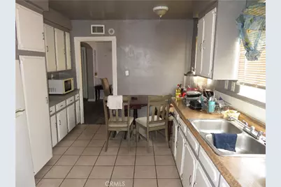 1438 W 95th Street, Los Angeles, CA 90047 - Photo 12