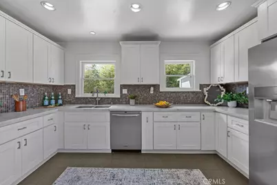 3717 Falcon Avenue, Long Beach, CA 90807 - Photo 16