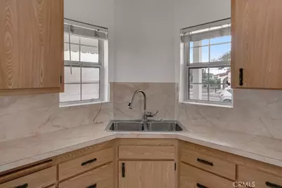 4071 Liberty, South Gate, CA 90280 - Photo 18