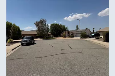 26623 Amhurst Court, Sun City, CA 92586 - Photo 30